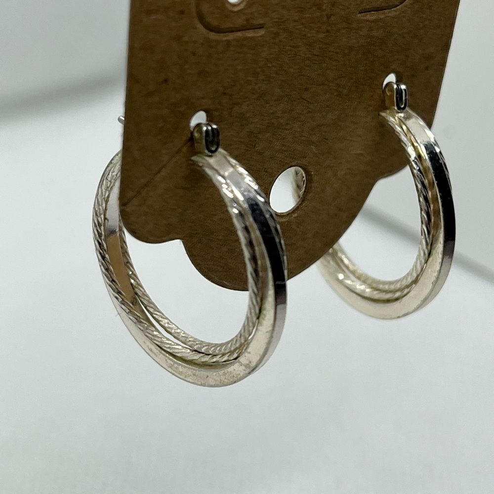 Hoop earrings - Picture 2 of 3